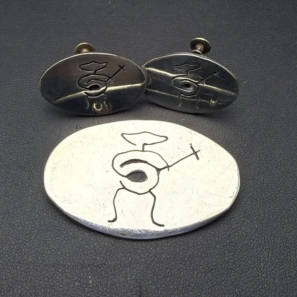 Mexican Mexico Artisan Signed Sterling Silver Pin Brooch Earrings Guitar Player